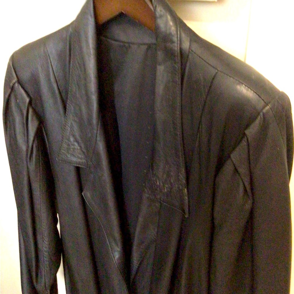 Vintage Women leather trench coat ,black,size 48 euro,retro,1980 production.